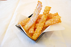 リヨン銘菓の揚げ菓子